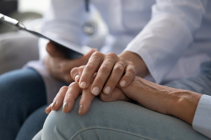 Azt hitte, csak klimaxol a 44 éves nő – 3-as stádiumú méhnyakrákkal diagnosztizálták
